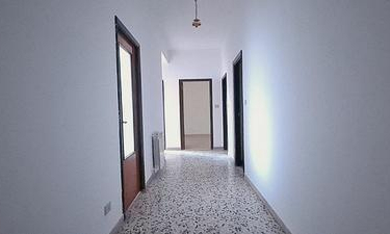 Piazza Cavallera - I...