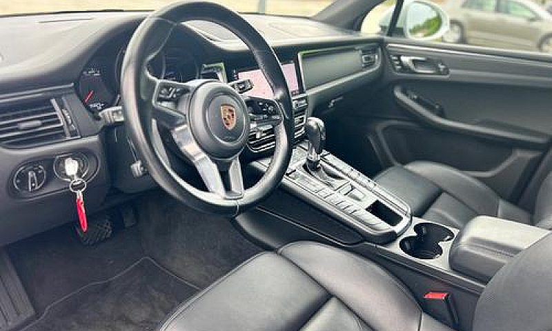 Porsche Macan 2.0 24...