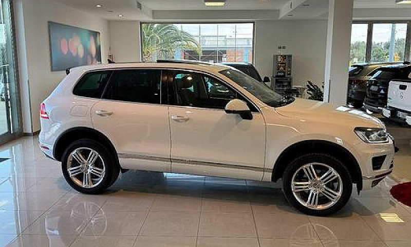 Volkswagen Touareg 3...