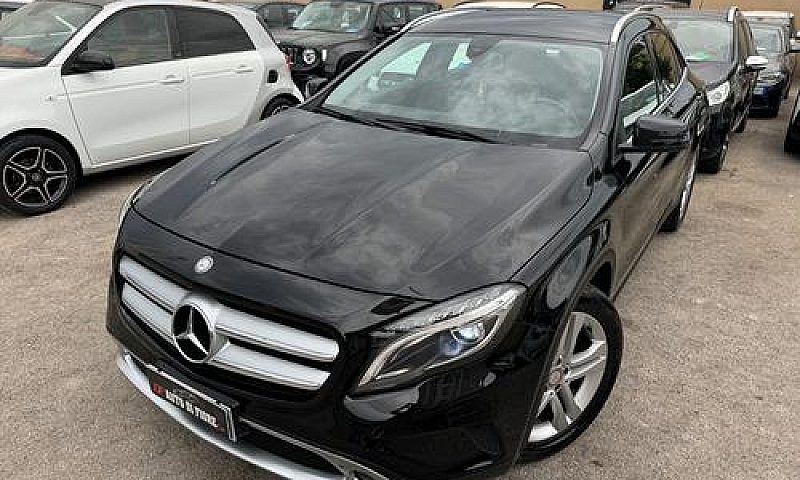 Mercedes-Benz Gla 20...