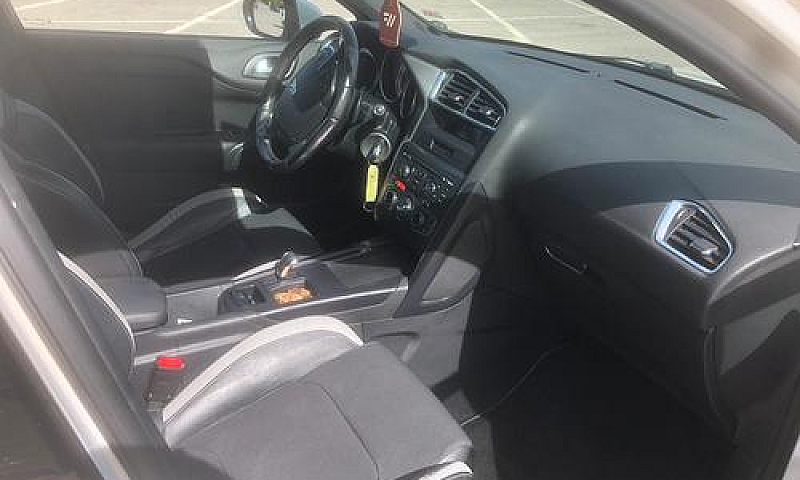 Citroen Ds 4...