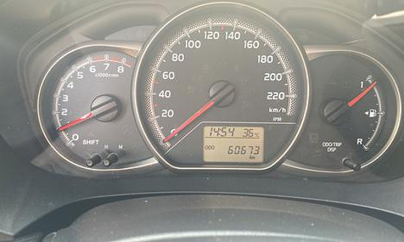 Toyota Yaris 2016...