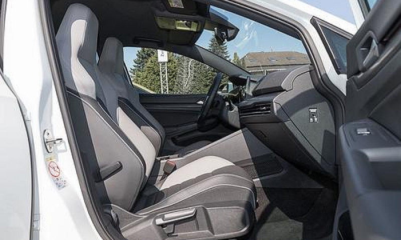 Volkswagen Golf 2.0 ...