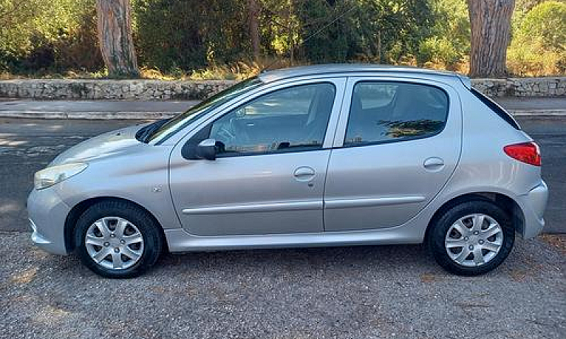 Peugeot 206 74.000Km...