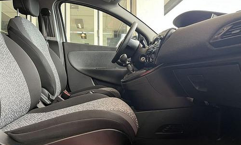 Lancia Ypsilon 1.0 F...