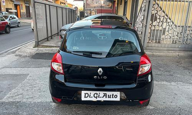 Renault Clio 1.5 Dci...