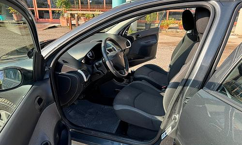 Peugeot 206 Plus 1.1...