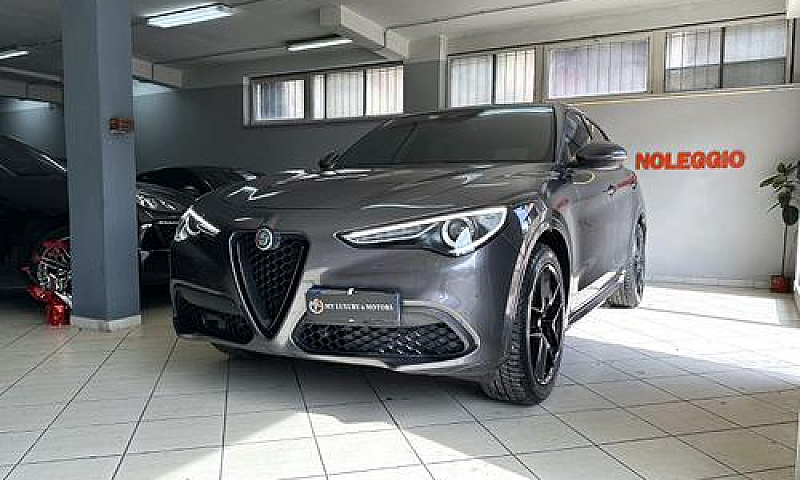 Alfa Romeo Stelvio 2...