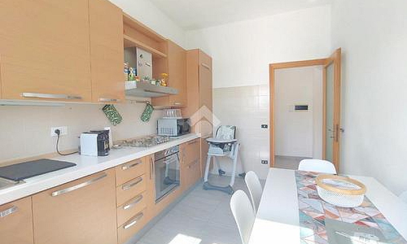 4 Locali A Ravenna...