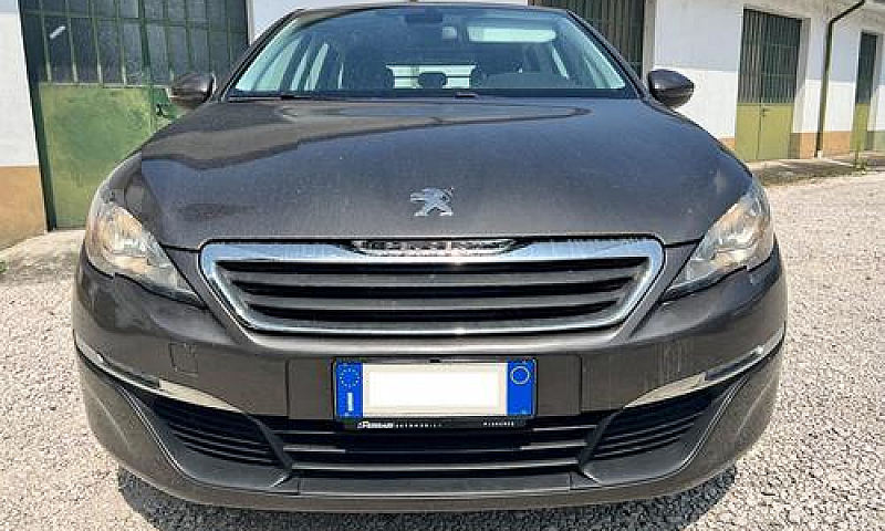 Peugeot 308 Fuori Tu...