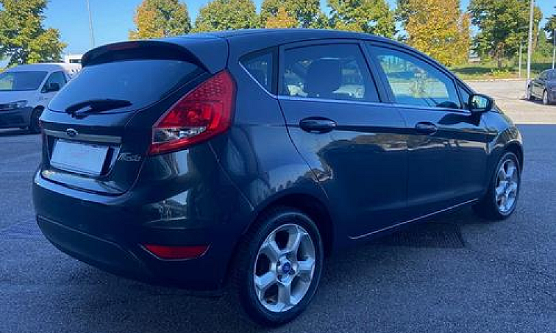 Ford Fiesta 1.2 60Cv...