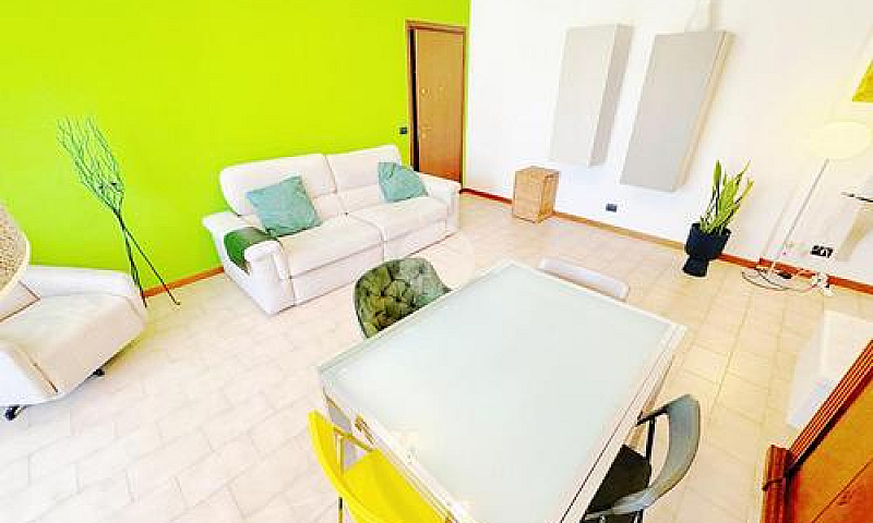 3 Locali A Colorno...