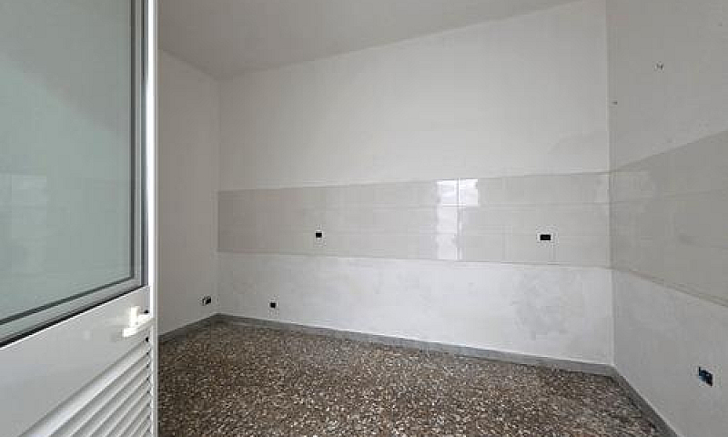 Piano Terra, Triloca...