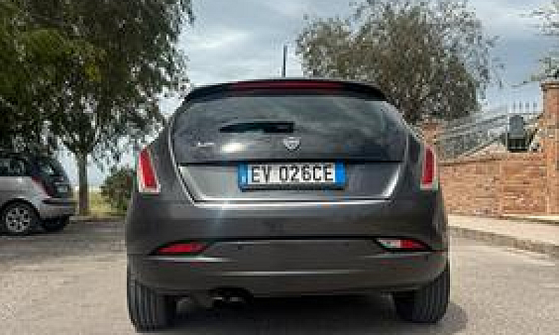 Lancia Delta 2014 Fu...