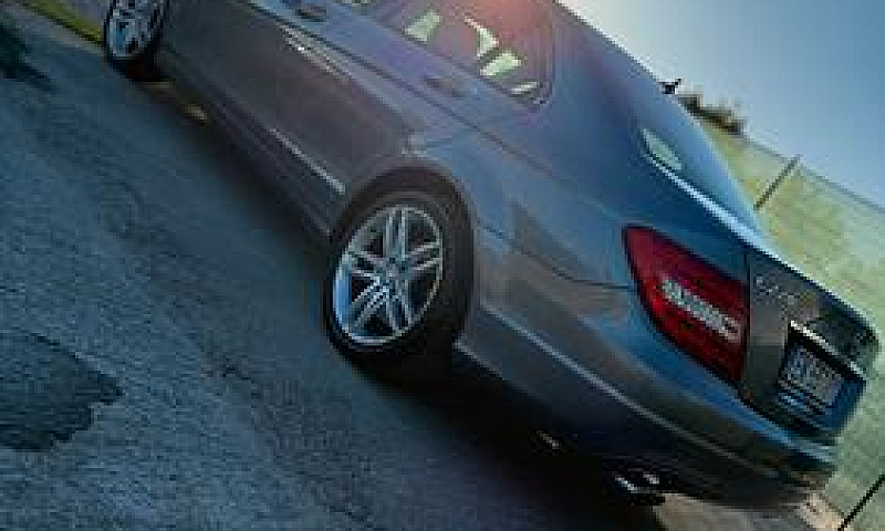Mercedes Benz C220 A...