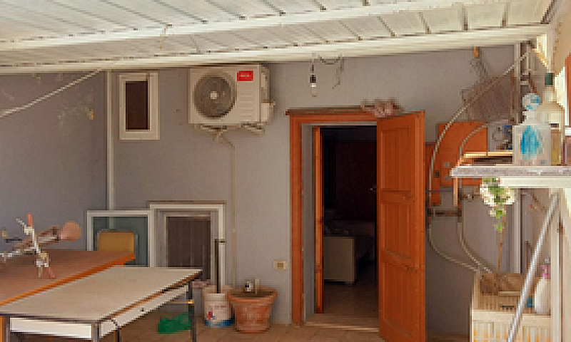 Casa Indipendente...