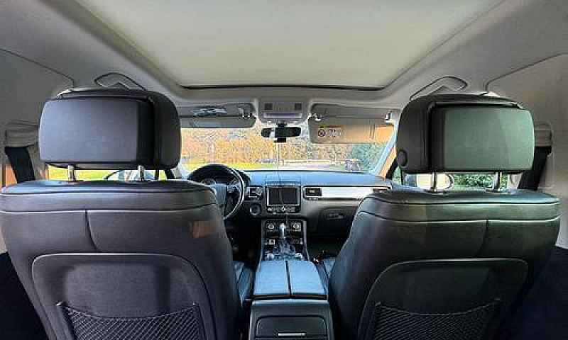 Volkswagen Touareg -...