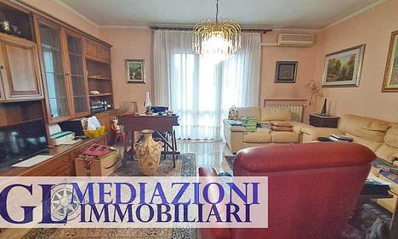 Appartamento Con Due...