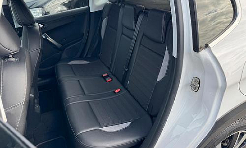 Peugeot 2008 1.6 Blu...