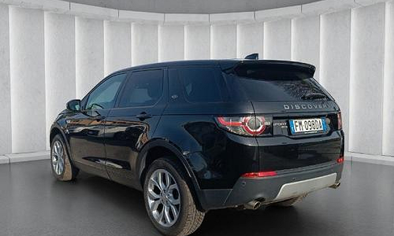 Land Rover Discovery...