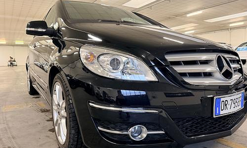 Mercedes-Benz B 200 ...