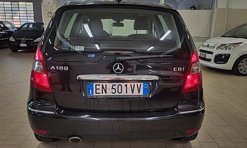 Mercedes-Benz A 180 ...