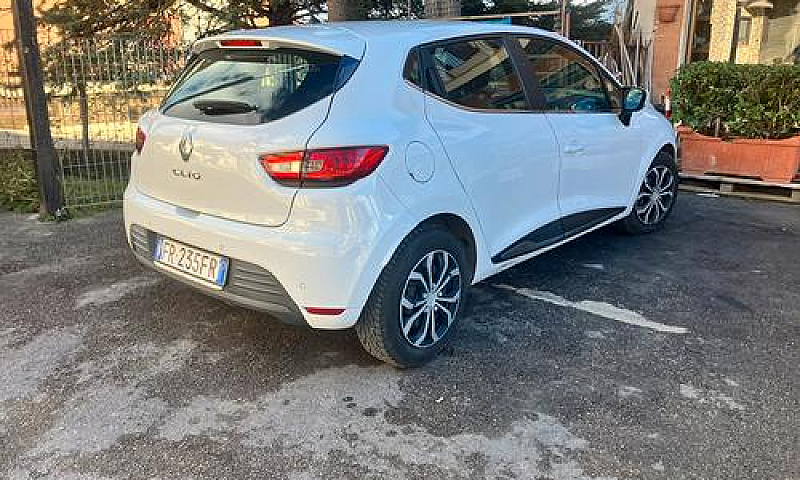 Renault Clip...