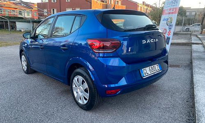 Dacia Sandero Street...