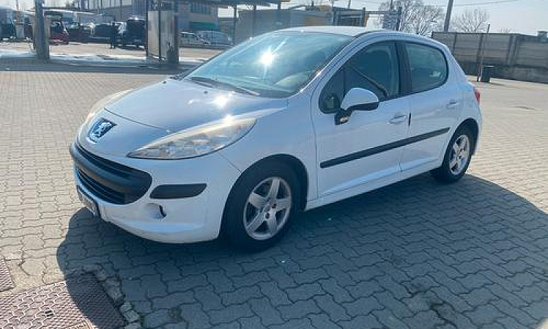 Peugeot 207...