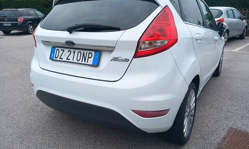 Ford Fiesta 1.4 5 Po...