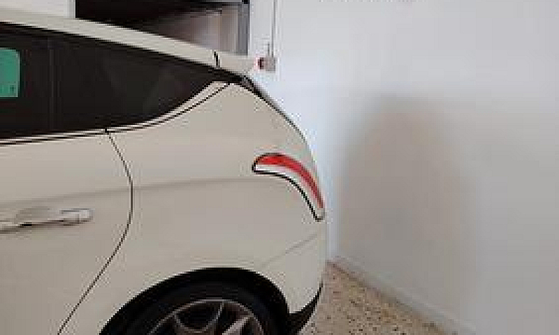 Lancia Delta 1.6 Mjt...