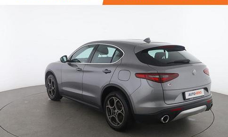 Alfa Romeo Stelvio L...