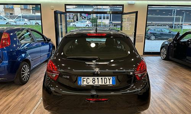 Peugeot 208 Puretech...