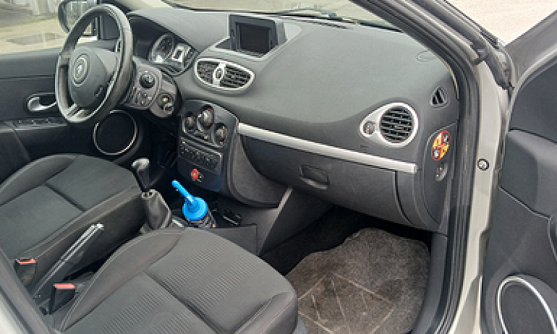 Renault Clio...