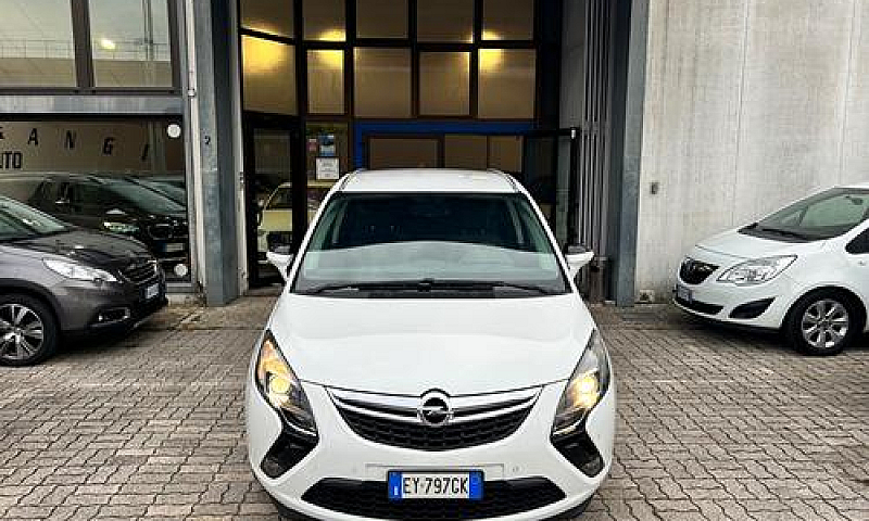 Opel Zafira Tourer 1...