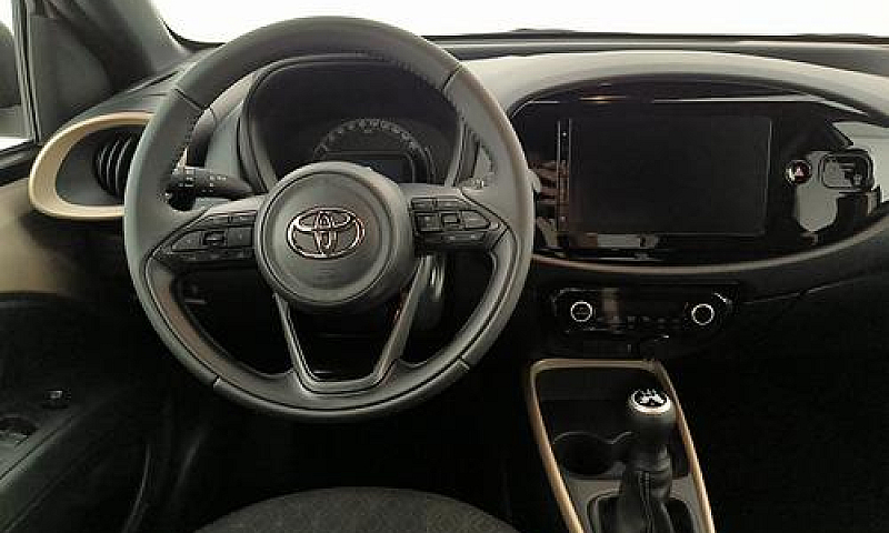 Toyota Aygo X 1.0 Tr...