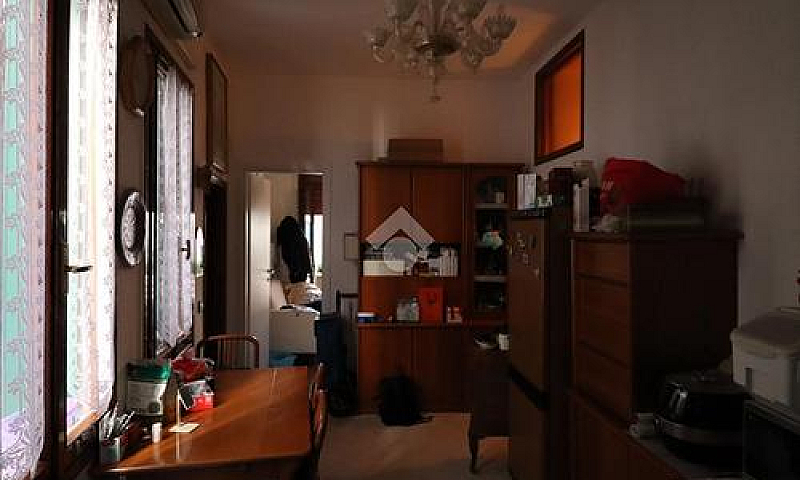2 Locali A Venezia...