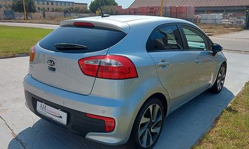 Kia Rio 1.2 5P. Cool...