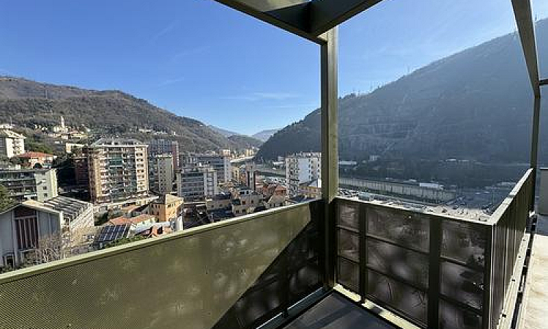 Trilocale A Genova...