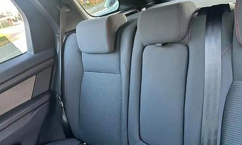 Land Rover Discovery...