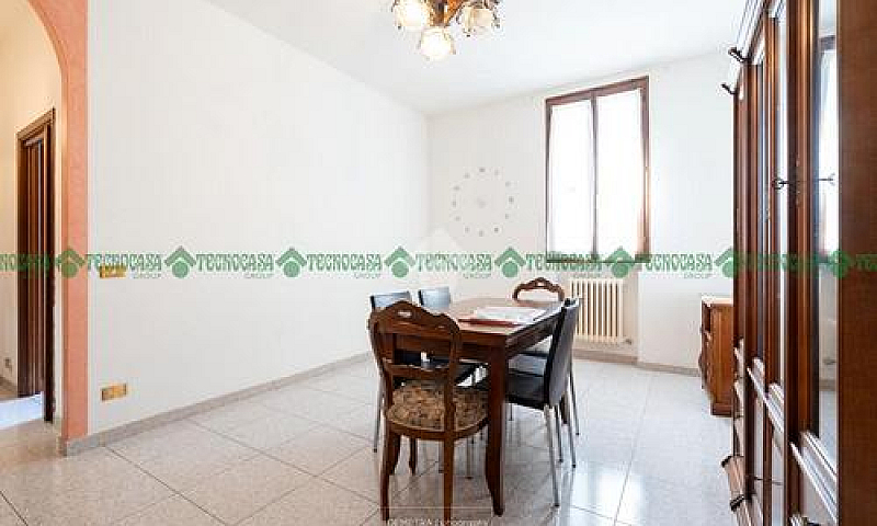 4 Locali A Castelfra...