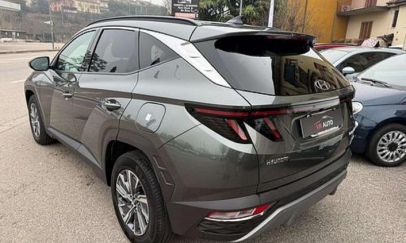 Hyundai Tucson Hybri...