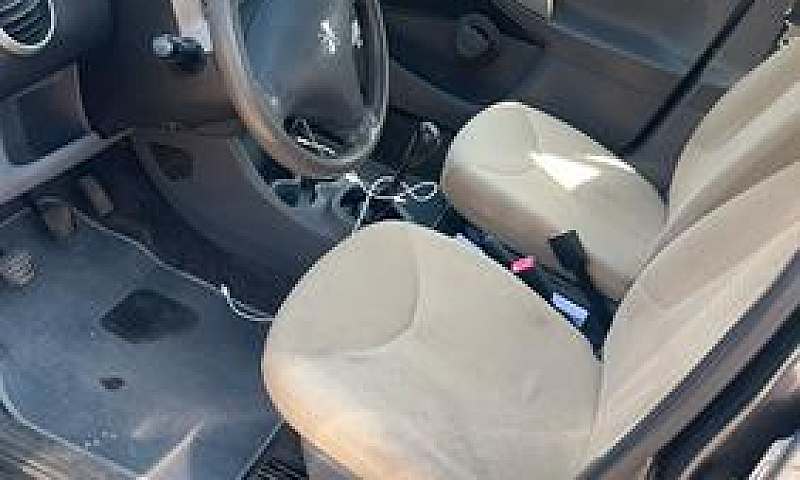 Peugeot 107...