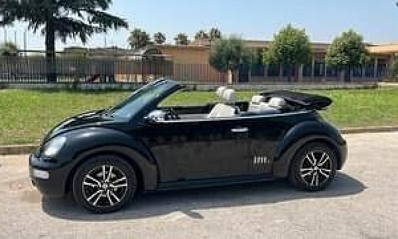 Volkswagen New Beetl...
