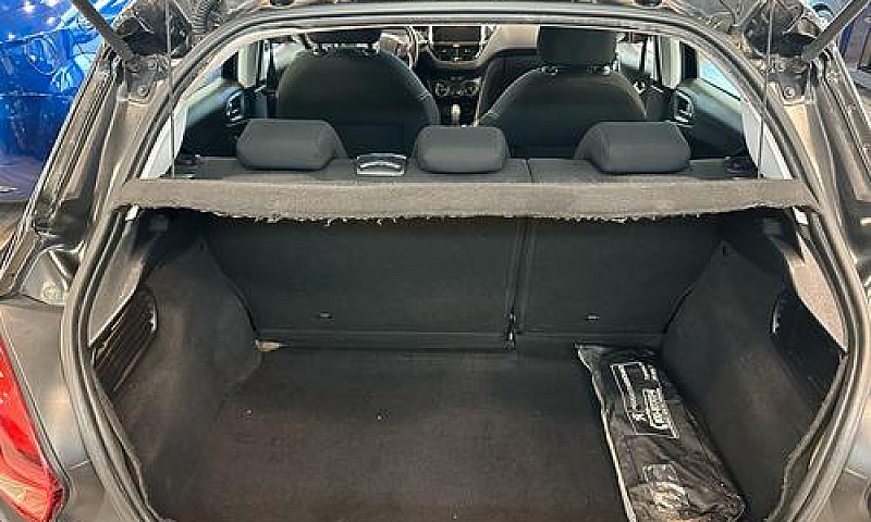 Peugeot 208 Puretech...
