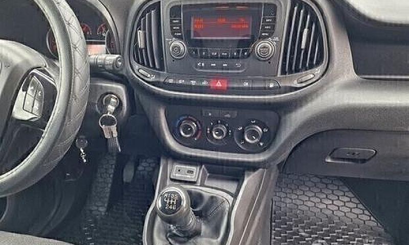 Fiat Doblò 1.4 T-Jet...