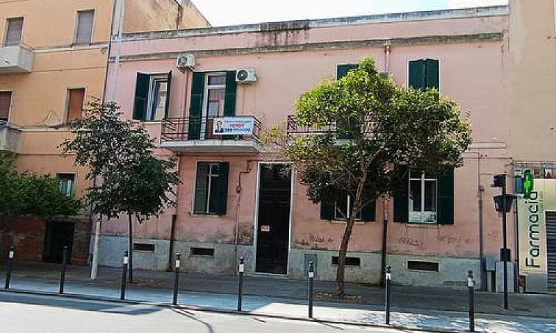 Ampio Appartamento V...