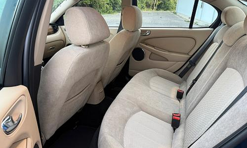 Jaguar X-Type 2.0 Di...