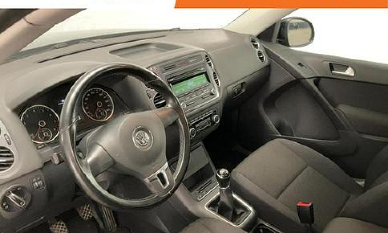Volkswagen Tiguan Fj...