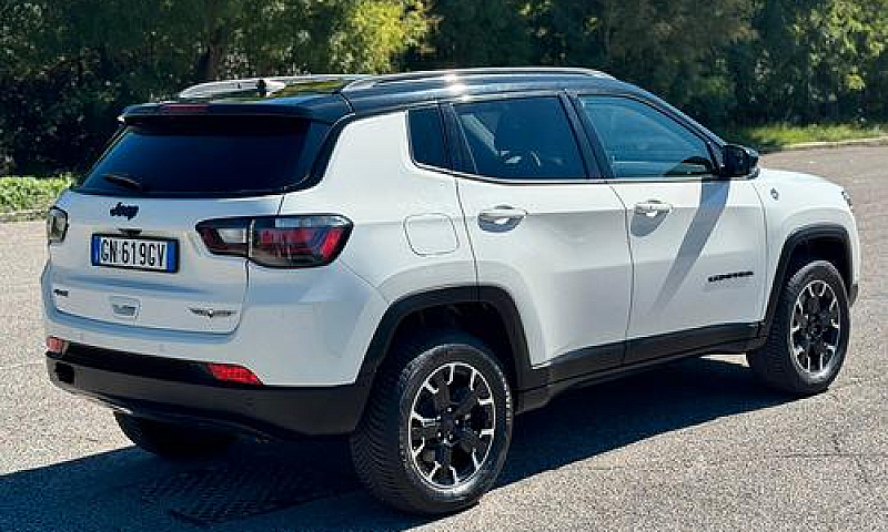 Jeep Compass 1.3 Tur...